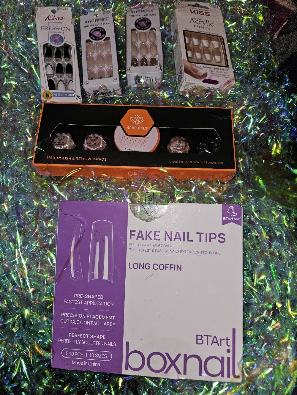 NAIL BUNDLE (TONS OF DIFF. FAKE NAILS AND NAIL GIFT POLISH & POLISH REMOVER PADS